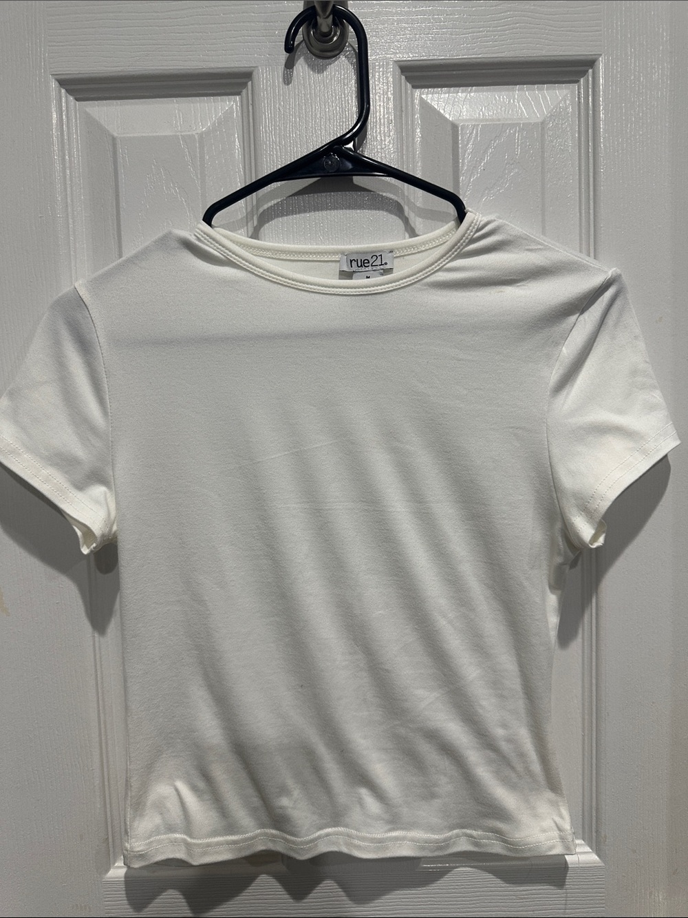 Rue21 White Short Sleeve Crew Tee